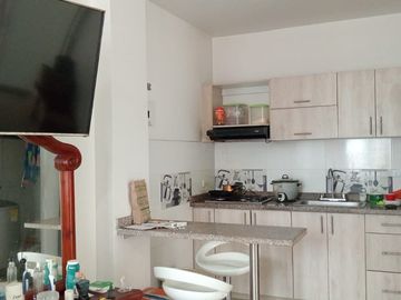 VENDO CASA 3 PLANTAS INDEPENDIENTES , CIUDAD 2000, CALI