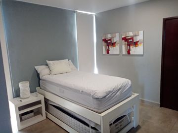 RENTA DEPARTAMENTO EN COLONIA MONTES DE AMÉ COMPLETAMENTE AMUEBLADO