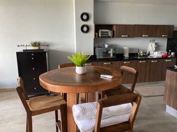 RENTA DEPARTAMENTO EN COLONIA MONTES DE AMÉ COMPLETAMENTE AMUEBLADO