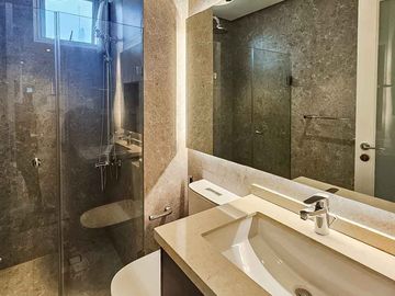 Newly Renovated 2 Bedroom Condo with Balcony for Sale in Cebu IT Park