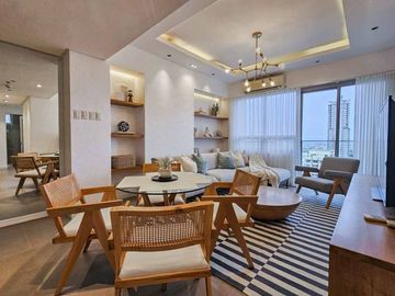 Newly Renovated 2 Bedroom Condo with Balcony for Sale in Cebu IT Park