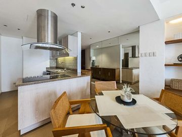 Newly Renovated 2 Bedroom Condo with Balcony for Sale in Cebu IT Park