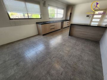 Excelente Parcela Ubicada Condominio Santa Luisa de Los Ingleses en Chicureo, Colina .-
