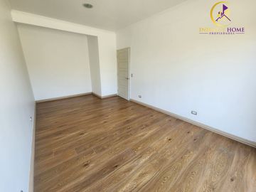 Excelente Parcela Ubicada Condominio Santa Luisa de Los Ingleses en Chicureo, Colina .-
