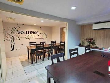 commercial buildings, corner building, Sriracha zone. Sell with tenants