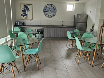 Vendo depto. 3 dormitorios Edificio Bulnes Labbé, Sector Centro Sur