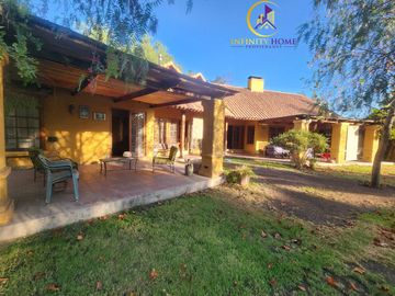 Hermosa Parcela con Piscina Condominio Santa Luisa De Los Ingleses Chicureo