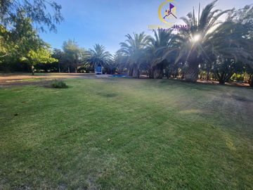Hermosa Parcela con Piscina Condominio Santa Luisa De Los Ingleses Chicureo