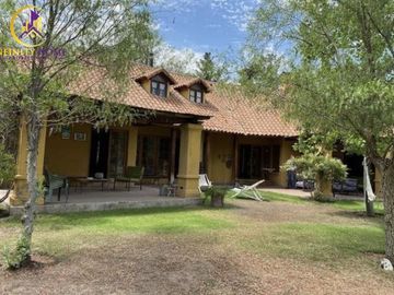 Hermosa Parcela con Piscina Condominio Santa Luisa De Los Ingleses Chicureo