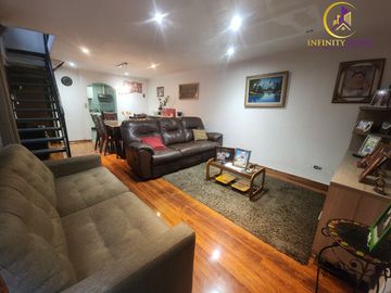 Excelente Casa en AV. Domingo Santa María Muy Amplia