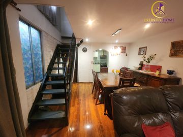 Excelente Casa en AV. Domingo Santa María Muy Amplia