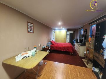 Excelente Casa en AV. Domingo Santa María Muy Amplia