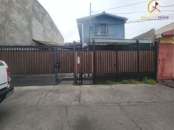 Excelente Casa en AV. Domingo Santa María Muy Amplia