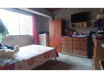 Casa En Venta Como Terreno En Villa Maria Del Triunfo