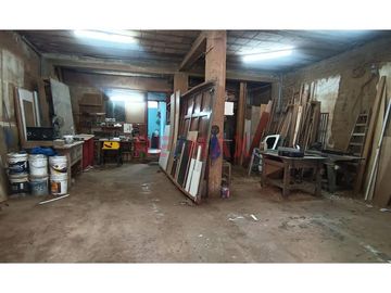 Casa En Venta Como Terreno En Villa Maria Del Triunfo