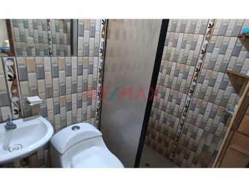 Casa En Venta Como Terreno En Villa Maria Del Triunfo