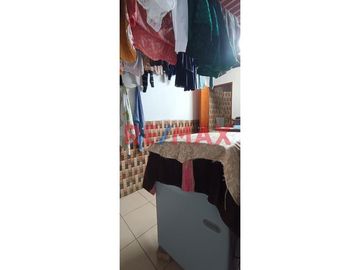 Casa En Venta Como Terreno En Villa Maria Del Triunfo