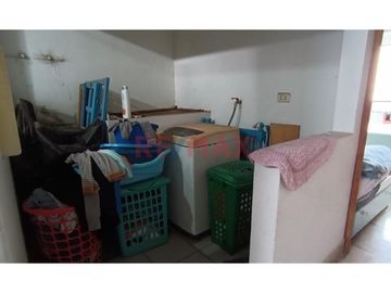 Casa En Venta Como Terreno En Villa Maria Del Triunfo