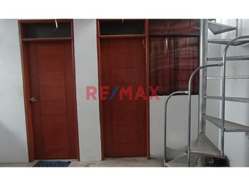 Casa En Venta Como Terreno En Villa El Salvador