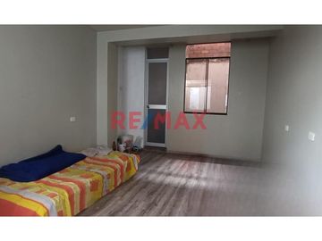 Casa En Venta Como Terreno En Villa El Salvador