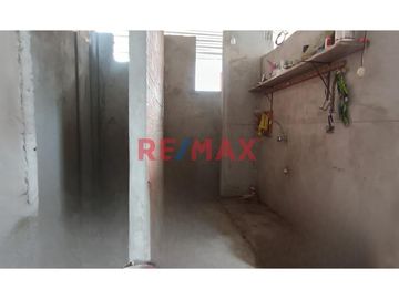 Casa En Venta Como Terreno En Villa El Salvador