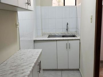 VENTA DE DEPARTAMENTO EN BREÑA CERCA AL INO