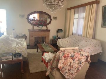 ¡CASA AMPLIA EN VENTA EN LA EXCLUSIVA AVENIDA EJÉRCITO, AREQUIPA!