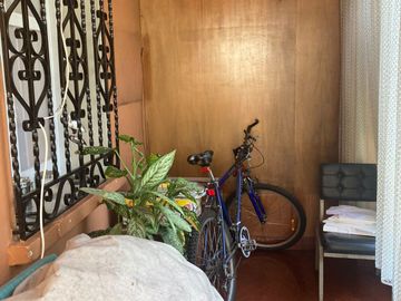 ¡CASA AMPLIA EN VENTA EN LA EXCLUSIVA AVENIDA EJÉRCITO, AREQUIPA!