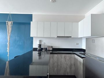 Exclusivo Departamento Amoblado + Estacionamiento San Isidro - A 3 Cuadras Del Parque El Olivar