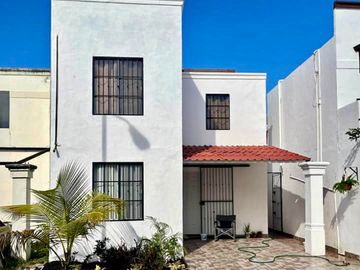 CASA EN VENTA EN RESIDENCIAL MEDITERRANEO, CIUDAD DEL CARMEN