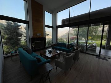 CASA EN VENTA LA QUEBRADA CIENEGUILLA!!!
