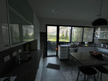 CASA EN VENTA LA QUEBRADA CIENEGUILLA!!!