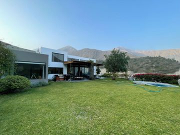 CASA EN VENTA LA QUEBRADA CIENEGUILLA!!!