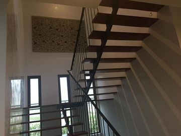 CASA EN VENTA LA QUEBRADA CIENEGUILLA!