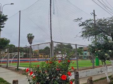 SAN JUAN DE MIRAFLORES: VENTA DE CASA CERCA PARQUE VILLALOBOS - ZONA B