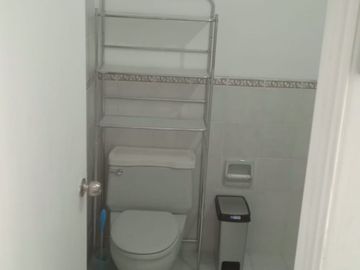 Vendo Linda Oficina en San Isidro en Avenida y Cerca Av Javier Prado y Cochera