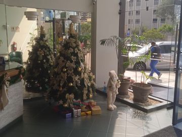 Vendo Linda Oficina en San Isidro en Avenida y Cerca Av Javier Prado y Cochera