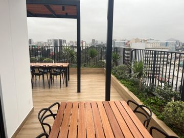 VENDO BONITO DPTO DE ESTRENO EN LINCE CERCA A LA AV. SALAVERRY CON AREA SOCIAL EXCLUSIVA