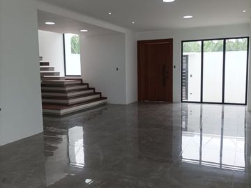 CASA NUEVA EN VENTA, URBANIZACIÓN ZHARA-PASAJE