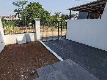 Rumah Dijual SIAP HUNI Bergaya Eropa Di Area Grand Depok City Dekat Jalan Margonda Stasiun Depok
