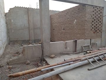 VENDO TERRENO 107.42m2 FRENTE A PARQUE CAMINANDO PLAYA HUANKARUTE - HUANCHACO TRUJILLO