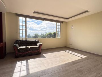 EN VENTA EXTRAORDINARIA PROPIEDAD CON 2 CASAS GEMENLAS EN CONJUNTO JARDINES DEL ESTE 1 CUMBAYÁ