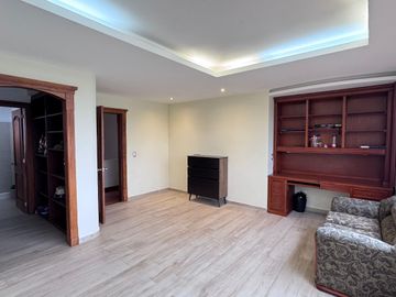 EN VENTA EXTRAORDINARIA PROPIEDAD CON 2 CASAS GEMENLAS EN CONJUNTO JARDINES DEL ESTE 1 CUMBAYÁ