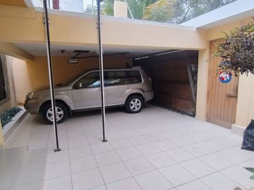 AMPLIA CASA EN VENTA O ALQUILER – URB. MIRAFLORES CASTILLA -PIURA