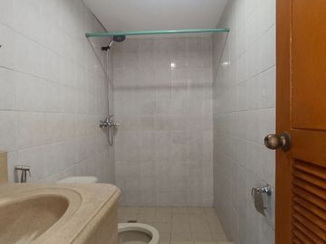 For Sale Improved Studio Condo Eastwood Lafayette Eastwood Ave. Quezon City