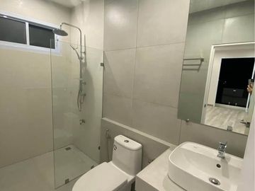 New home corner unit 4 Bedrooms for sale in Nararom