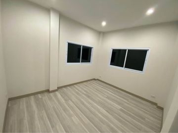 New home corner unit 4 Bedrooms for sale in Nararom