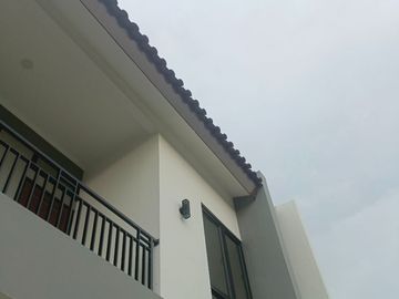 Rumah Dijual Cluster 2 Lantai Jatirahayu Pondok Melati Pondok Gede Kota Bekasi Perumahan Murah Jual