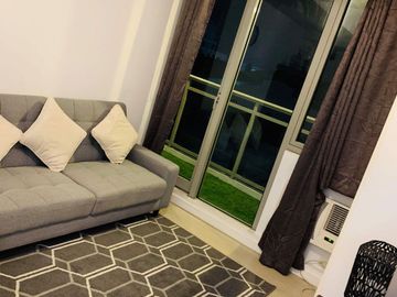 Fully Furnished 2 Bedroom Unit at Azure Urban Resort Residences (Miami Building)