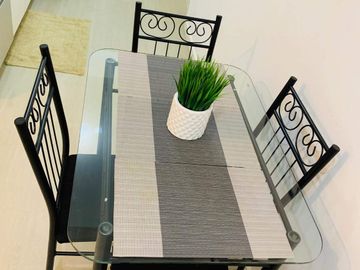 Fully Furnished 2 Bedroom Unit at Azure Urban Resort Residences (Miami Building)
